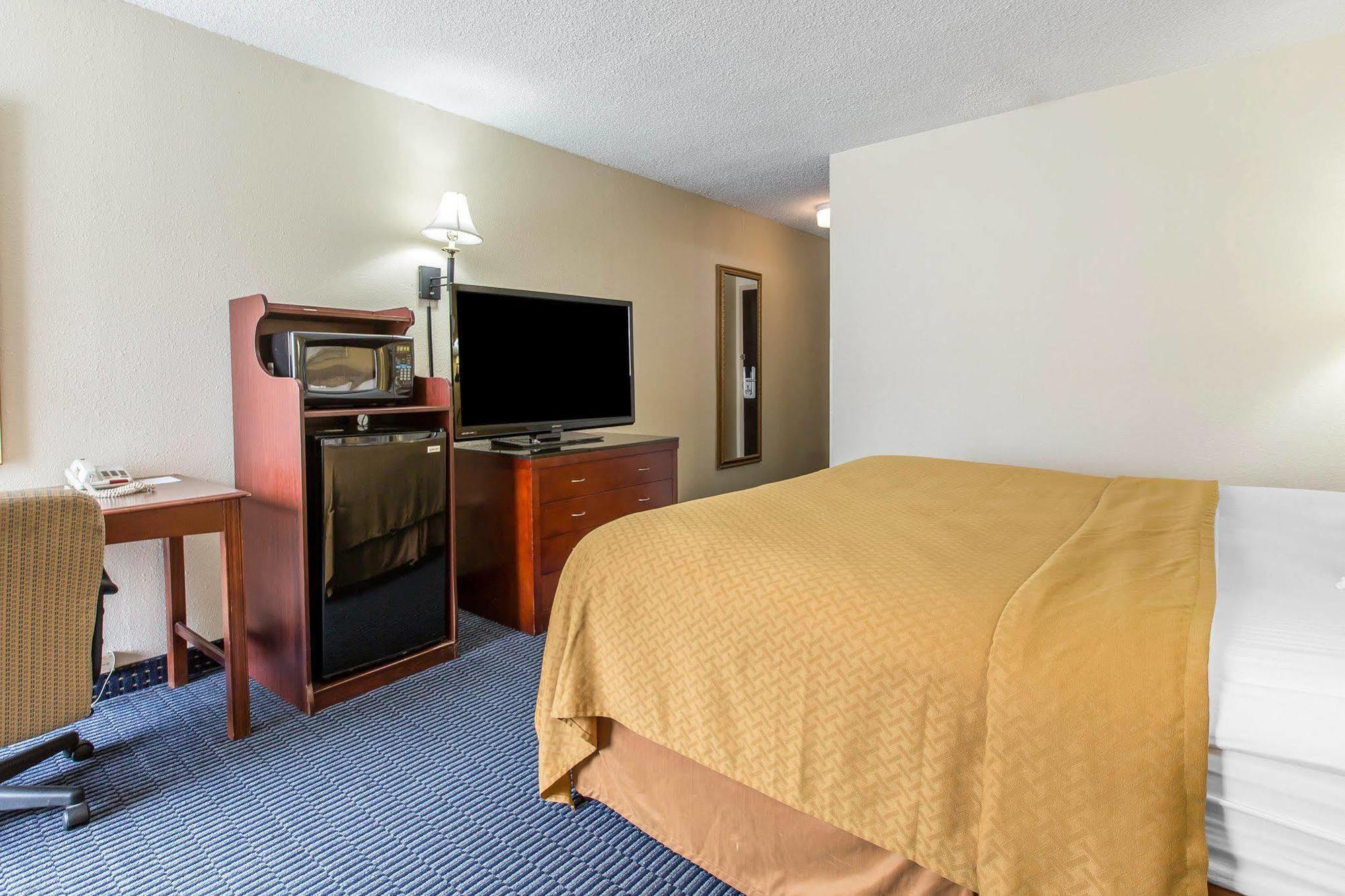 Days Inn By Wyndham Havelock Ngoại thất bức ảnh